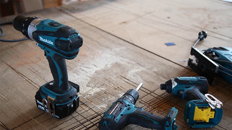 Solafrika Pole Chantier 14 Min