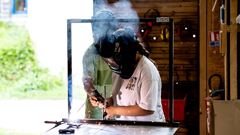 Solafrika Pole Chantier 4 Min